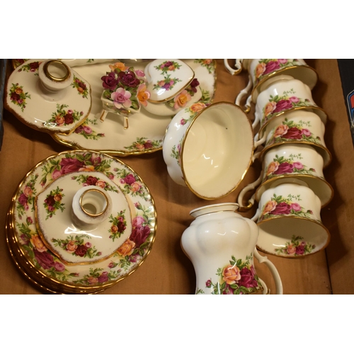 85C - Royal Albert Old Country Roses to include medium teapot, 6 cups, 6 saucers, 6 side plates, cruets, c... 