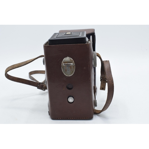 279 - Vintage Del Monta Pluscanar Anastigmat vintage camera in brown leather carry case.