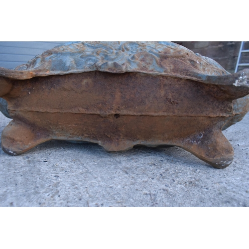 303 - A pair of French cast iron garden planters (2), 48cm wide.