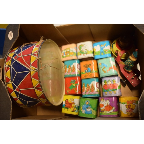 305 - Vintage toys to include Chad Valley building blocks, Triang spinning top, tin plate drum and others.