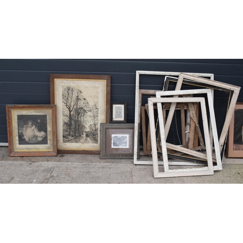 396 - A large collection of wooden picture / painting frames of varying styles, wood types and sizes toget... 