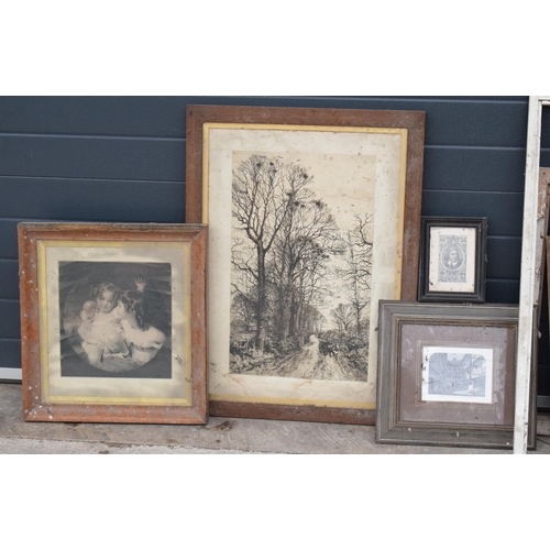 396 - A large collection of wooden picture / painting frames of varying styles, wood types and sizes toget... 