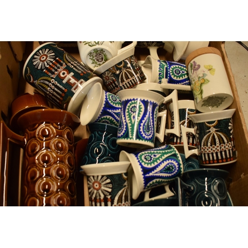 200C - A collection of Portmeirion pottery to include tea ware in patterns such as Monte Sol, Phoenix, Bota... 