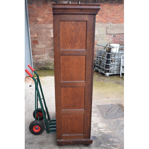 385A - Early to mid 20th century quality oak double wardrobe with 4 pull out drawers, 115 x 53 x 192cm tall... 