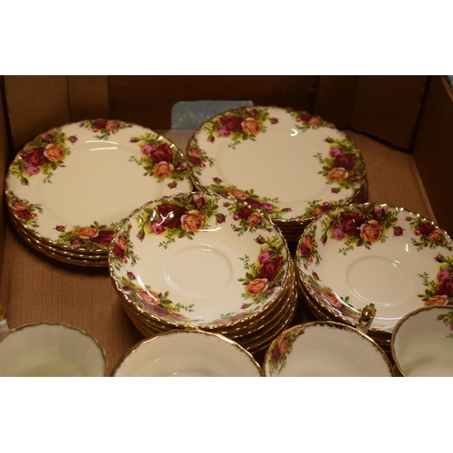 85I - Royal Albert Old Country Roses collection to include teapot, dinner plates, ginger jar, 2 cake plate... 