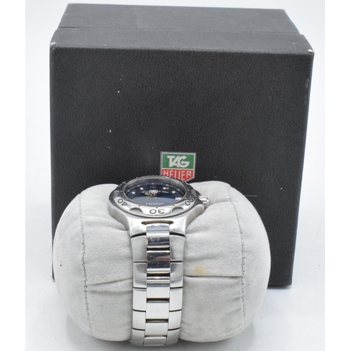 130 - Boxed Tag Heuer Professional 200M steel wristwatch, in working order, together with box, papers and ... 