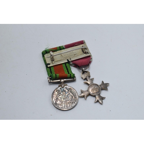 147 - World World Two (WW2) miniature medals (2).