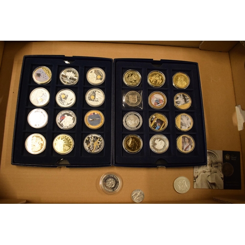 18 - A collection of gold and silver plated coins (approx 28).