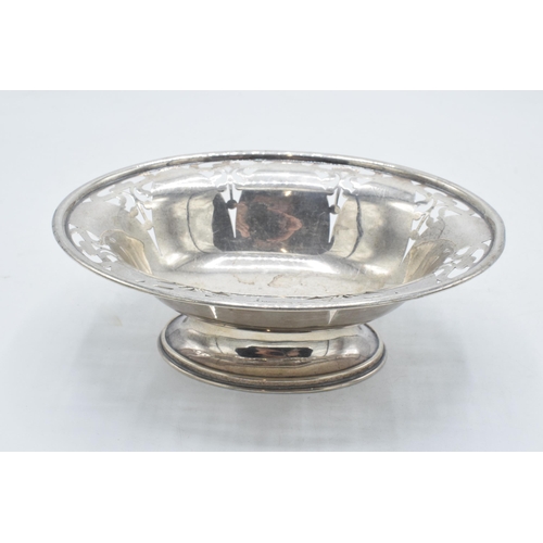 63 - Hallmarked silver oval bowl / pierced dish, 177.2 grams, Sheffield 1905. Walker and Hall.