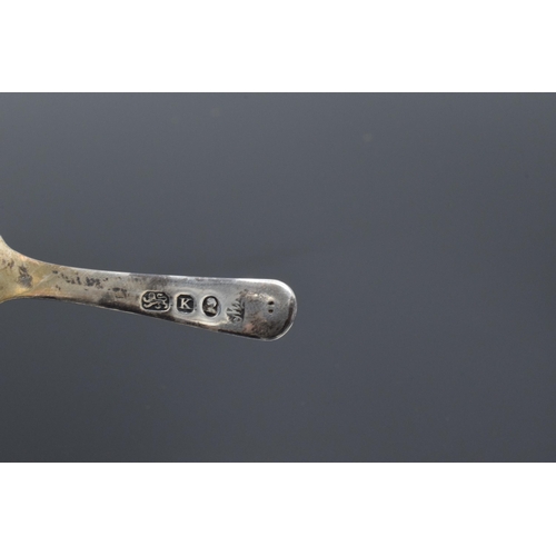 68 - Georgian hallmarked silver caddy spoon, 8cm long, 10.0 grams.