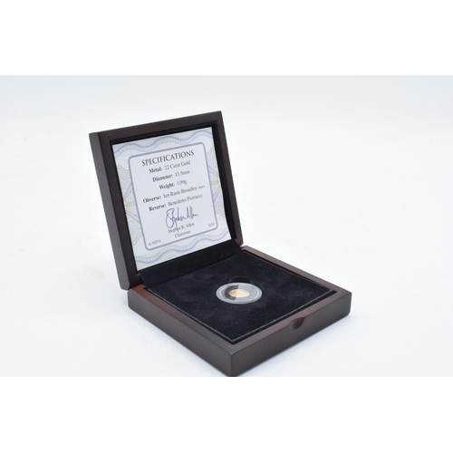 7 - Boxed 22ct Gold Quarter Sovereign 2013 with paperwork, 1.99 grams, 13.5mm, in very good condition.