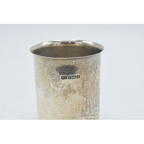 85 - Hallmarked silver cup / vase with textured rim, 96.4 grams / 3.10 oz, Sheffield 1979, 8.5cm tall.