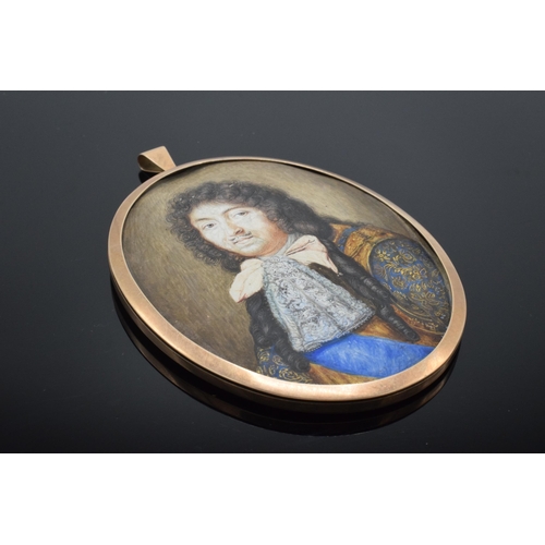 215 - 9ct gold (tested as 9ct gold or higher) mounted pair of miniature paintings in one frame, double sid... 