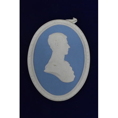 89A - Cased Wedgwood Blue Jasperware portrait medallion HRH The Prince of Wales, limited edition with cert... 