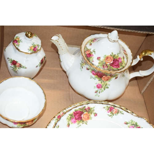 137 - Royal Albert Old Country Roses teaware to include a teapot, urn, sugar, dinner plates, bowls, cake p... 