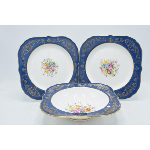 147 - Royal Worcester 'Maple' pattern pottery to include 2 plates and a soup bowl, 21cm diameters (3).