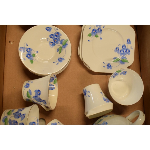 148 - Colclough Art-Deco tea set to include teapot, milk and sugar, 5 cups, 7 saucers and 7 side plates (Q... 