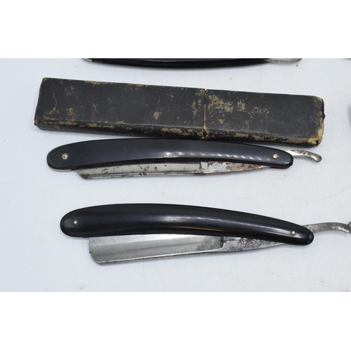 326 - A collection of vintage cut throat razors, some with boxes, to include Solingen, Crown & Sword, Isko... 