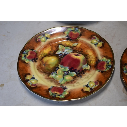 82 - Aynsley bird and fruit plate together with Raymond Everill and Paul Smith Evesham fruit scene plates... 