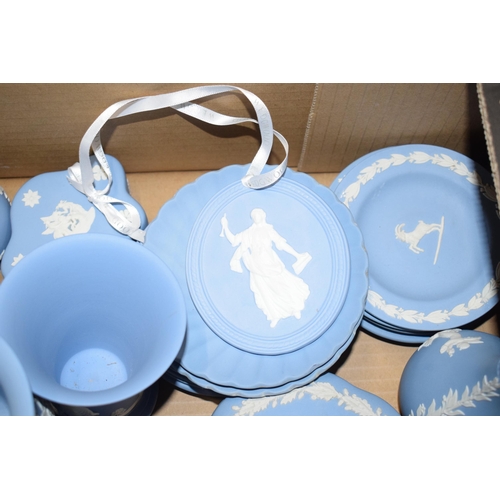 88G - Wedgwood Jasperware in Blue: to include plates, vases, Christmas tree decoration and others (approx ... 