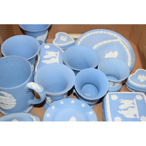 88H - Wedgwood Jasperware in Blue: to include egg trinkets, plates, vases, a tankard and others (approx 40... 