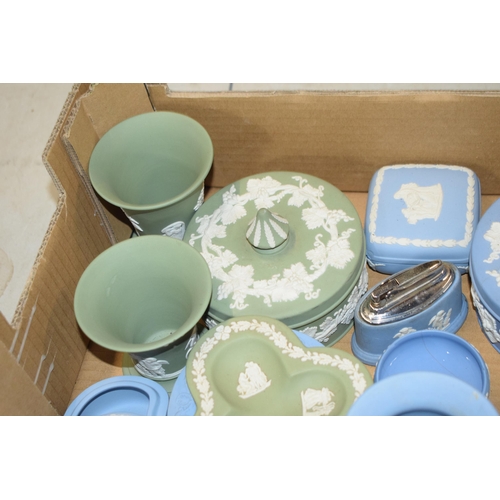 88O - Wedgwood Jasperware in green and blue: to include  a lighter, a trinket, pin dishes and others (all ... 