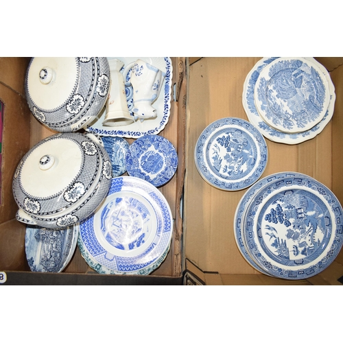 159 - A collection of blue and white pottery tea ware to include quantity of Wedgwood and other makes (Qty... 