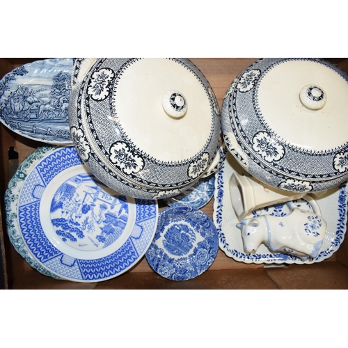 159 - A collection of blue and white pottery tea ware to include quantity of Wedgwood and other makes (Qty... 