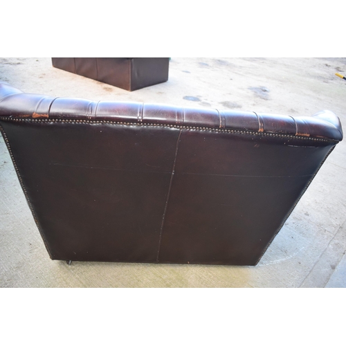 402 - Brown leather Chesterfield-style high-backed 2 seater club sofa with button-back design, 143x90x95cm... 