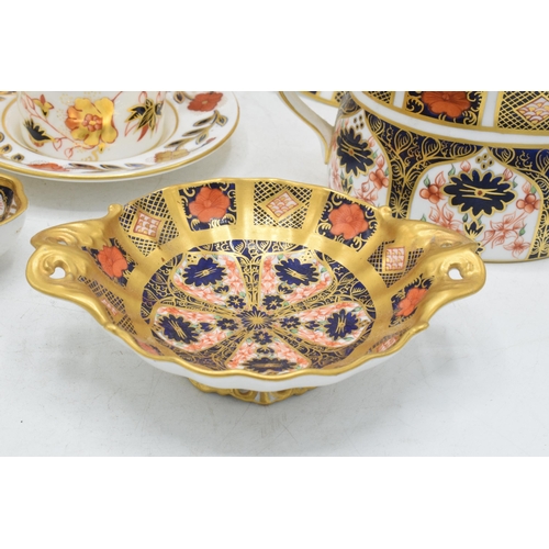 15C - Royal Crown Derby Imari items to include a lidded sugar bowl, a milk jug, 21cm diameter shaped cabin... 