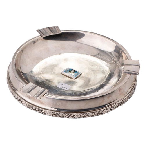 135 - Silver 830s large ashtray, 'Fra Venner I Norge' andd 'NTTF' logo to centre, 13.5cm diameter.