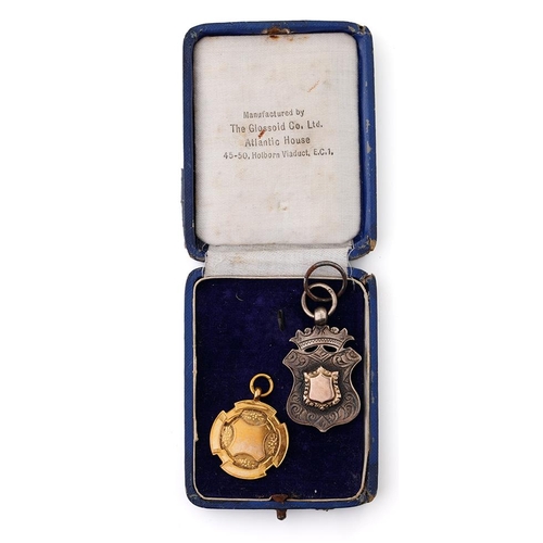 313 - 9ct gold fob 'MVCC 1927-1928', 5.0 grams, together with silver fob 'HVCC 1905', 10.6 grams (2).