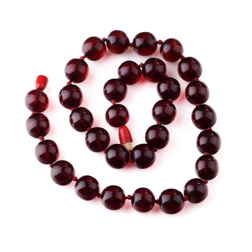 389 - A single row of bakelite cherry amber (or similar) necklace, 43.7 grams, 47cm long.