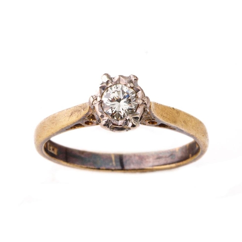 428 - 18ct gold diamond solitaire ring with 0.15ct diamond stone, 2.4 grams, size K.