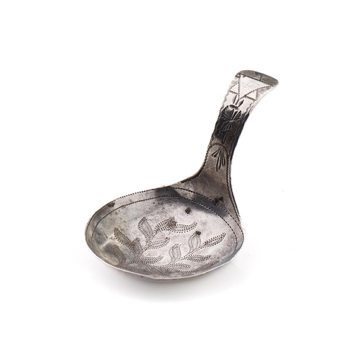 69 - George III silver caddy spoon with engraved floral decoration, Joseph Willmore, Birmingham 1810, 4.3... 