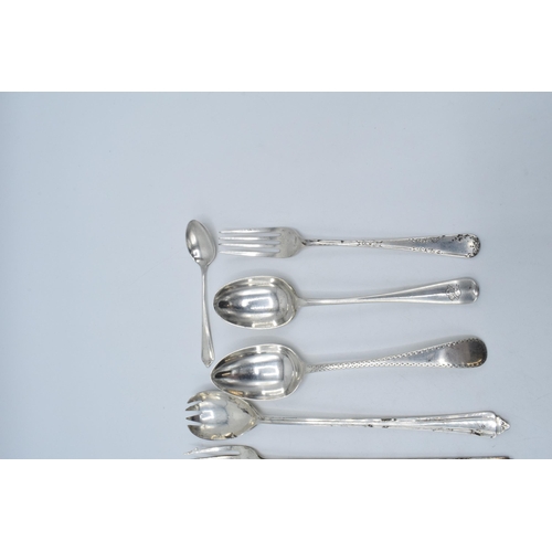 129 - A collection of hallmarked silver cutlery to include pickle forks, tea spoons and others, 213.6 gram... 