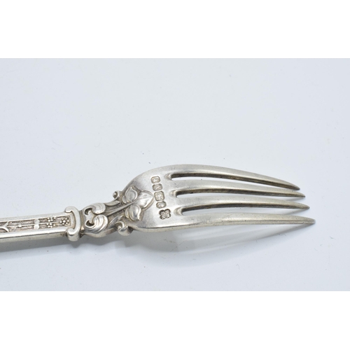 137 - Victorian silver child's fork and spoon, 84.0 grams, London 1867 and similar (2).