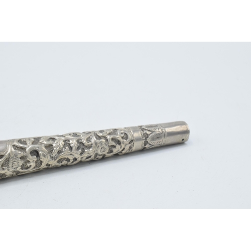 139 - Indian silver parasol handle, 18.5cm long.