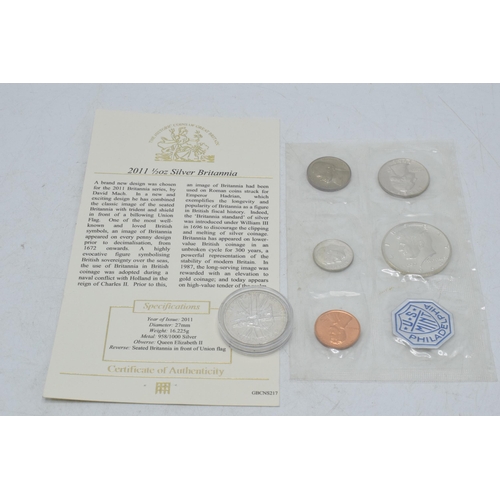 15 - 2011 fine silver 1/2 Brittannia coin, with COA, together with 1964 USA Philadelphia Mint coin set wi... 