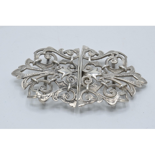 164 - Silver ornate belt buckle, London 1997, 26.3 grams, 8cm wide.