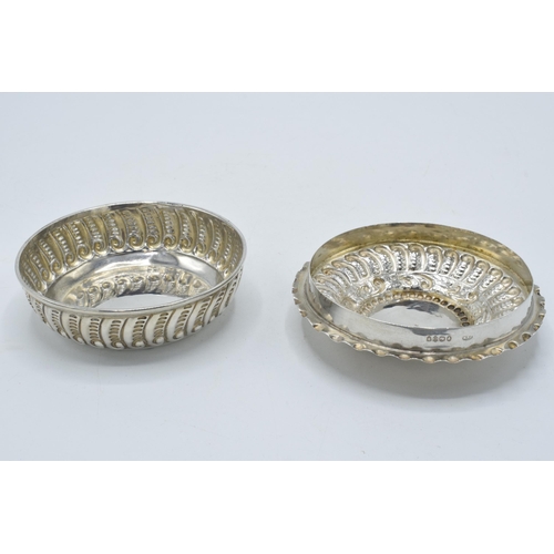 171 - Silver soap dish with shaped edge and repousse decoration, London 1889, JNM (Mappin & Webb), 80.7 gr... 