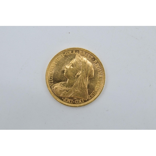 31 - 22ct gold full sovereign 1895.