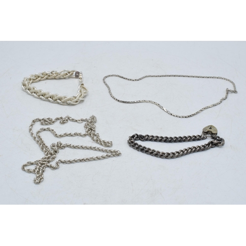 329 - A collection of silver jewellery to include a rope-like bracelet, a link bracelet and others (4), 76... 