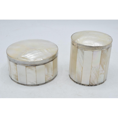 90 - A pair of silver and Mother of Pearl trinket boxes, 10cm largest diameter (2).