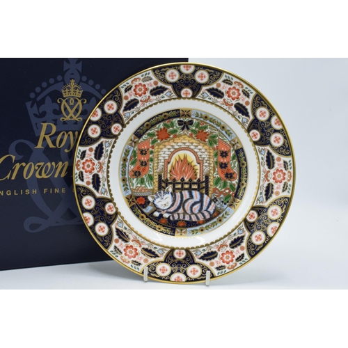 48 - Royal Crown Derby Christmas plate for 1999, limited edition 248/1750, red printed marks on the base,... 
