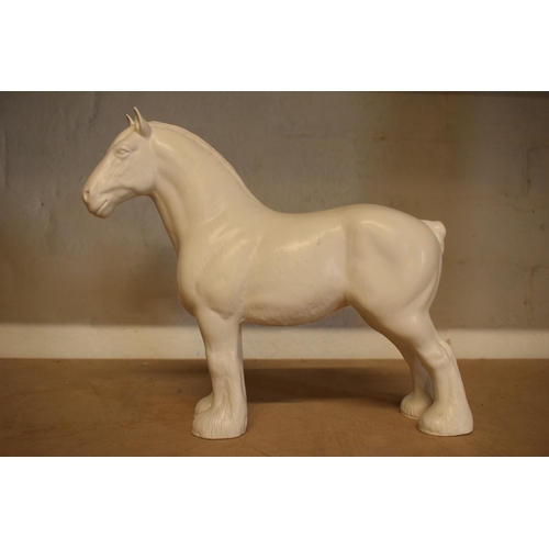 72 - Beswick Burnham Beauty 2309 in matte white colourway (slight af).