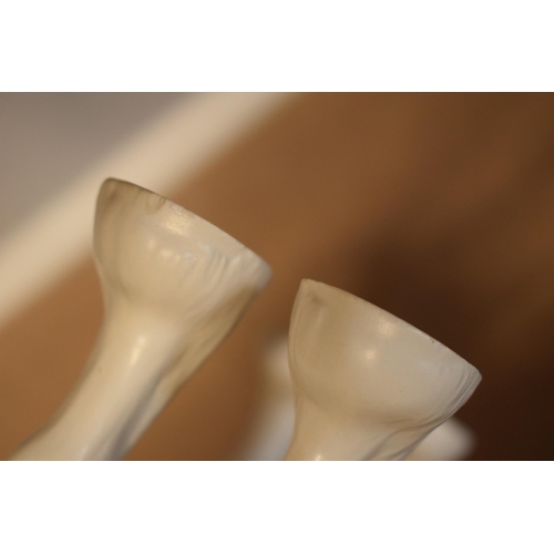 72 - Beswick Burnham Beauty 2309 in matte white colourway (slight af).