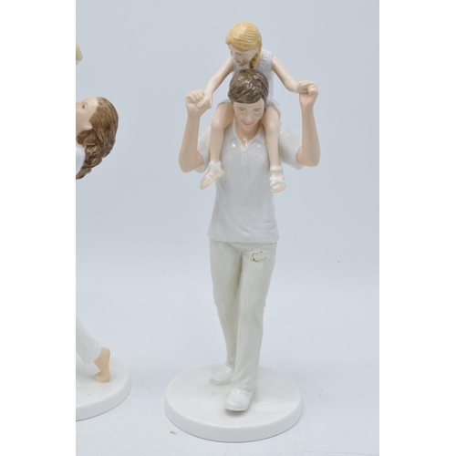 118 - Royal Doulton figure Mother and Baby HN5476 and Daddy's Girl HN5479 (2).