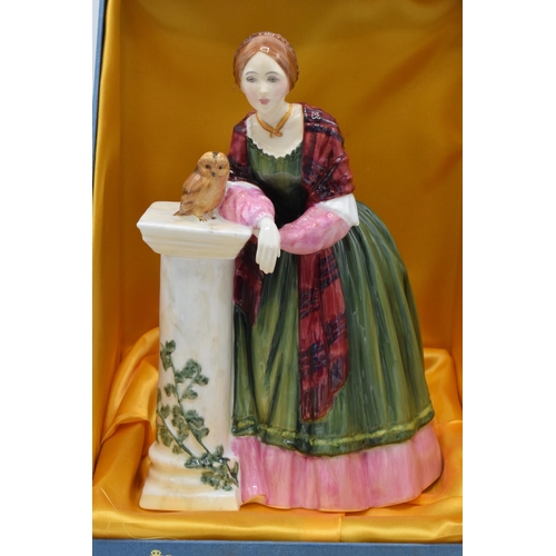 112 - Royal Doulton limited edition figurine Florence Nightingale HN3144, 3055/5000, boxed.