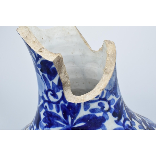 89 - Large Chinese blue and white vase, circa 1800s / early 19th century, with traditional scenes, damage... 